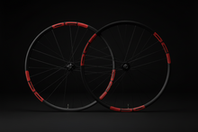 Load image into Gallery viewer, DCB 29er Carbon MTB Wheels AM/Enduro DT240 hubs