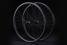 Load image into Gallery viewer, DCB 29er Carbon MTB Wheels AM/Enduro DT350 hubs
