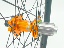 Load image into Gallery viewer, DCB 29er Carbon MTB Wheels AM/Enduro with Hope Pro 4 hubs - DIY Carbon Bikes